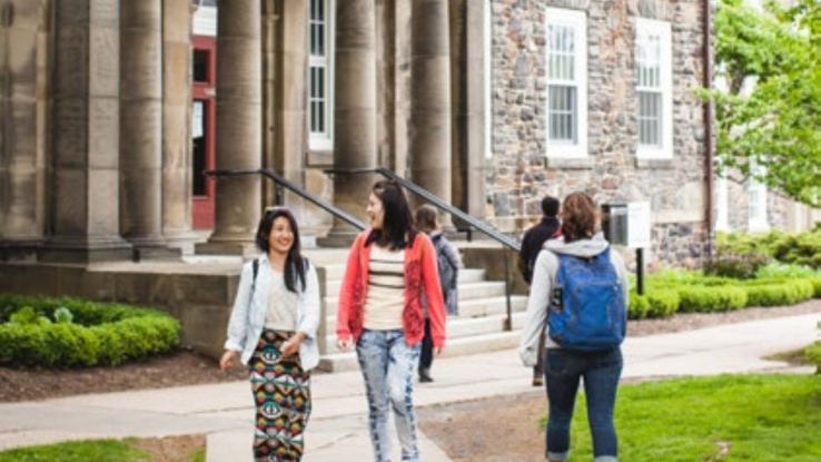 圖片: dalhousie_university_students_eclc