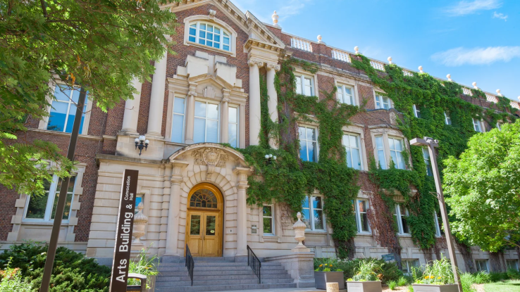圖片: university-of-alberta-arts-convocation-hall-Alberta1206042-kaplan-pathway