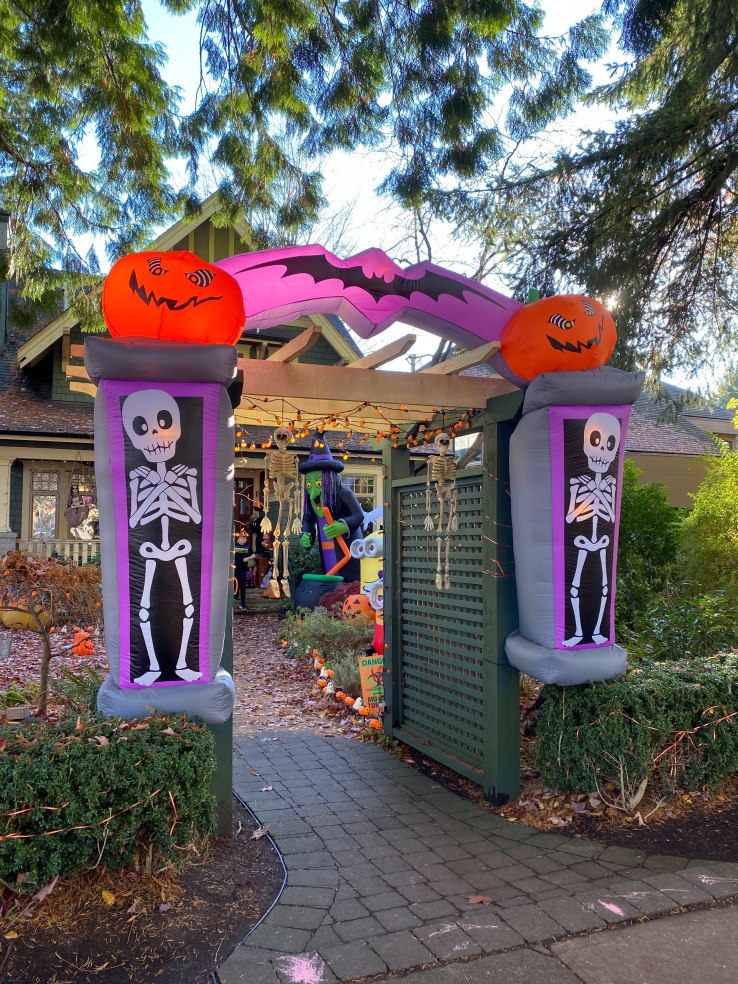 中青代辦溫哥華萬聖節活動